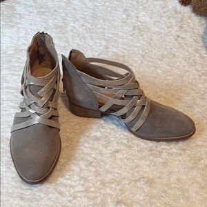 Seychelles SuedeGray Strappy Ankle Booties